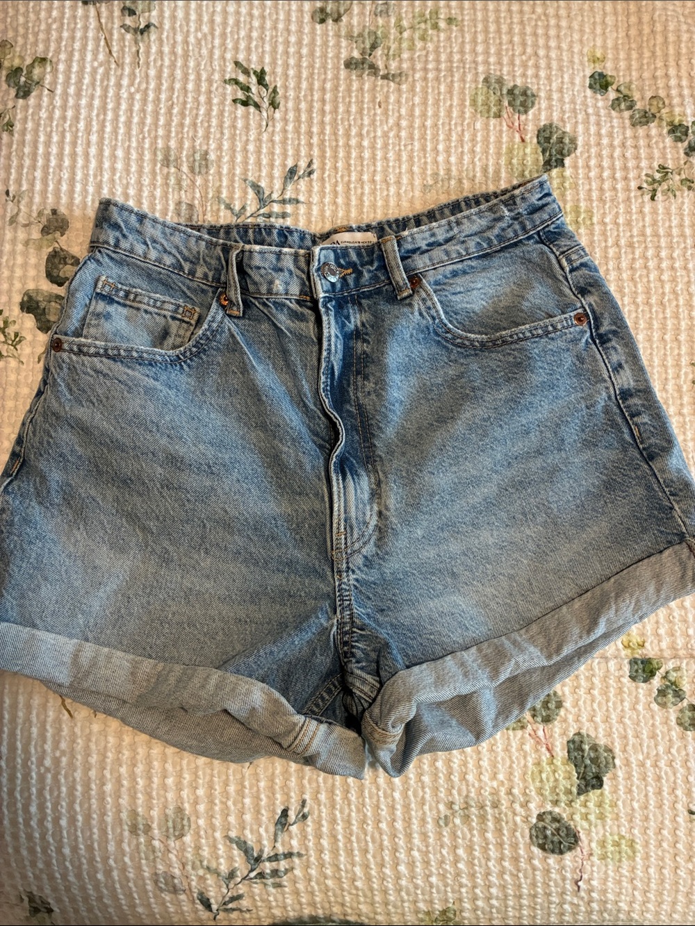 Relaxed High-Rise A-Line Denim Shorts in Light Blue